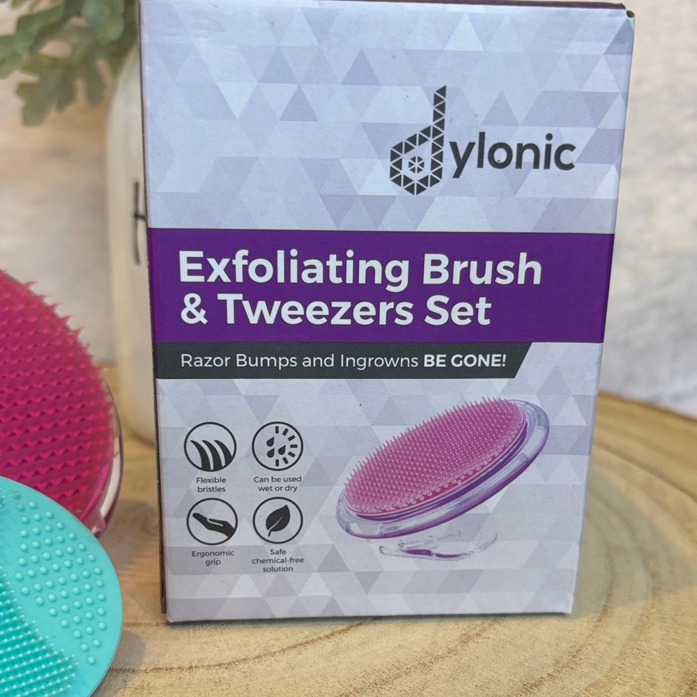 Dylonic Exfoliating Brush & Tweezers Set - Unisex